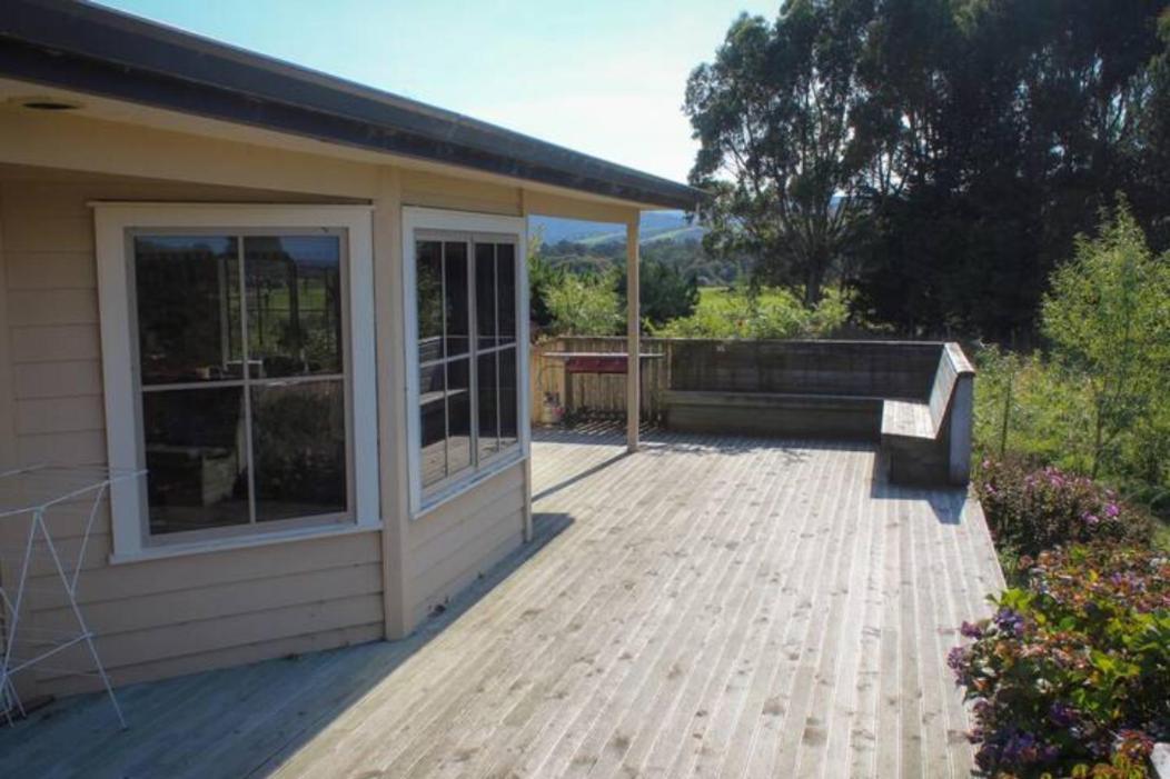 Tram Track Retreat Apartamento Papatowai Exterior foto